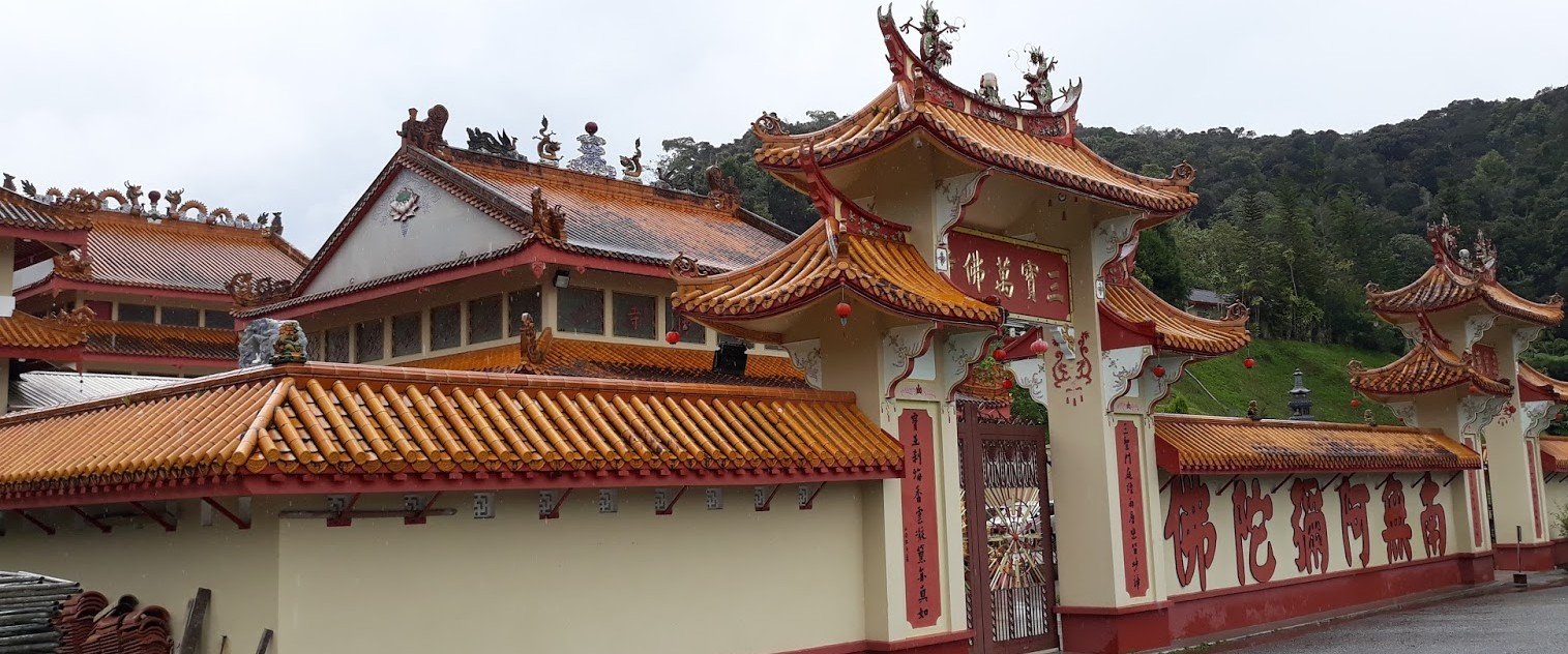 Sam Poh Temple