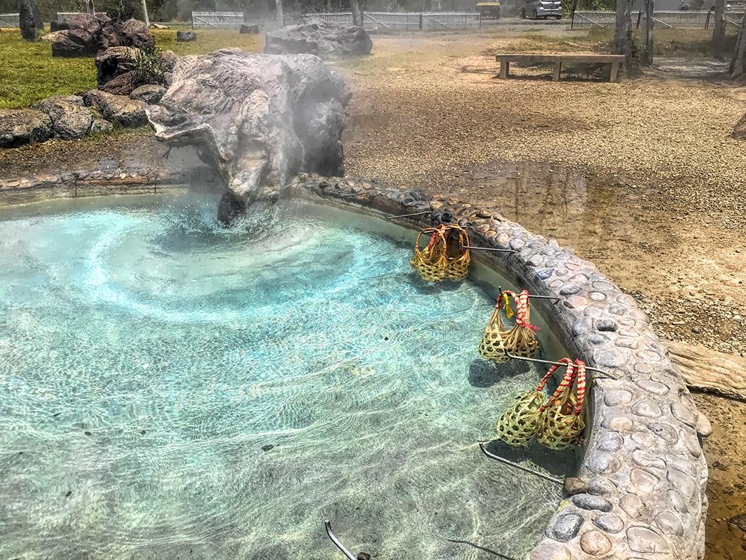SAN KAMPHAENG<br/> HOT SPRINGS