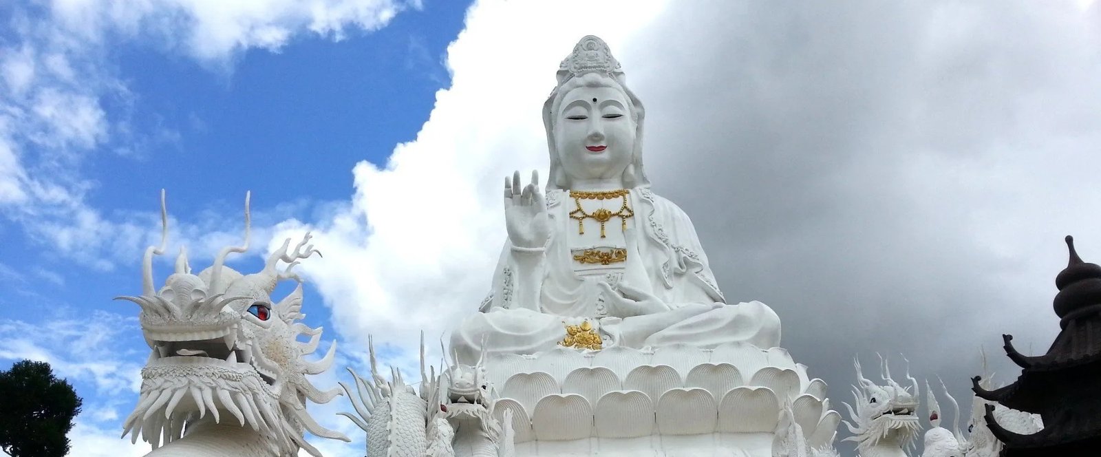 Wat Huay Pla Kang